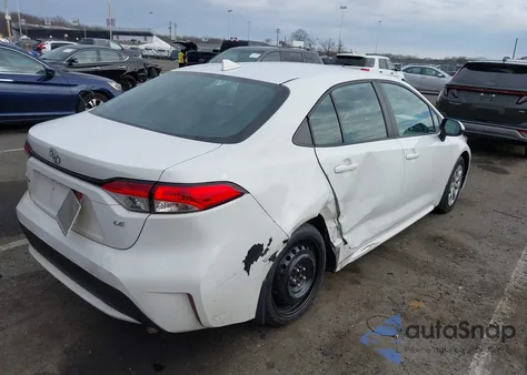 2021 Toyota Corolla Le z USA, uszkodzony, nr VIN 5YFEPMAE5MP196550